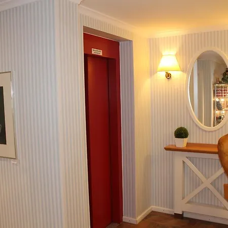 מלון Haus Antje 2*