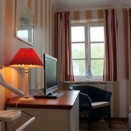 Hotell Haus Antje Ahrenshoop